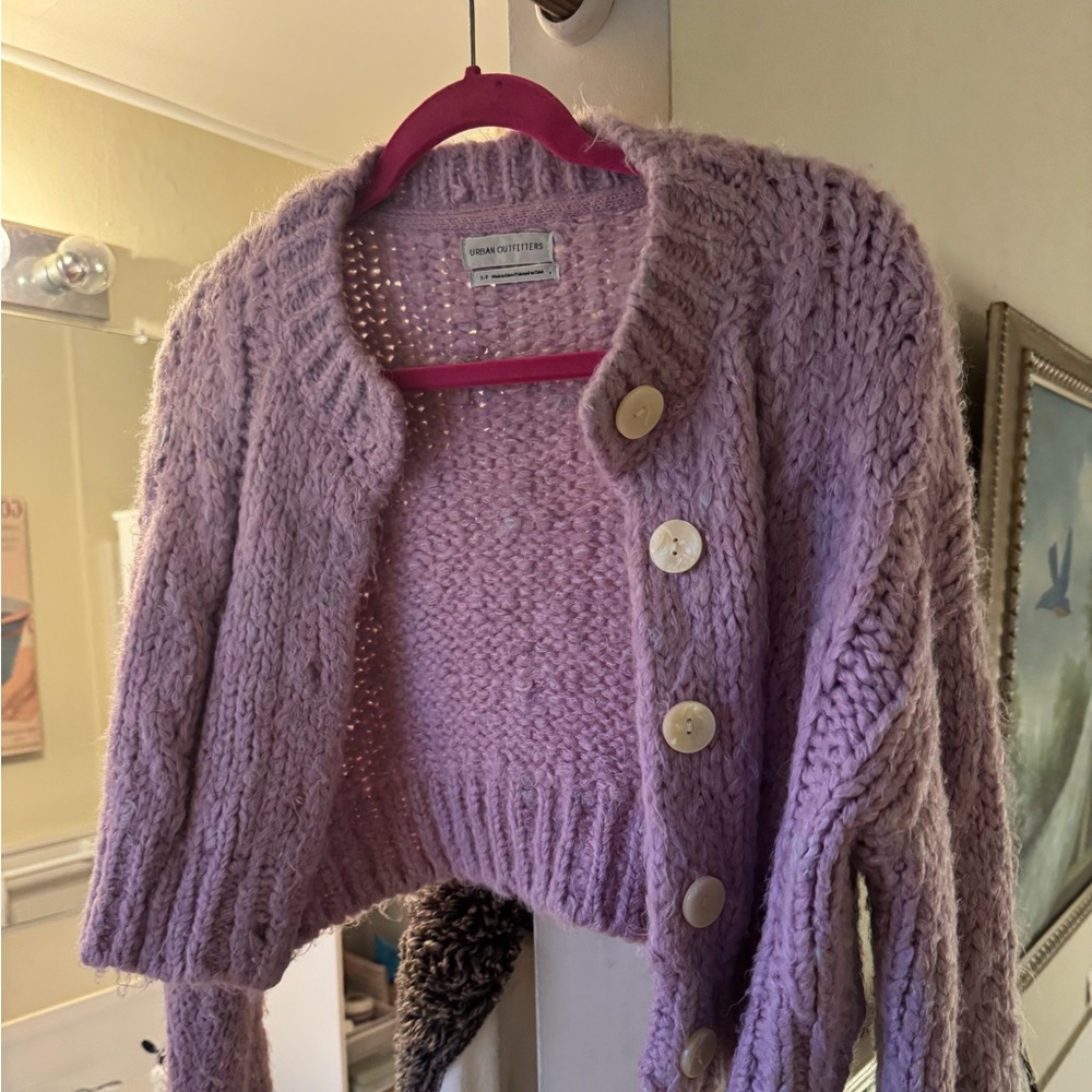 Super cute and cozy lilac chunky sweater